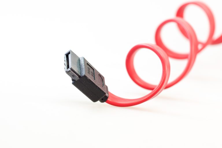computer-hand-technology-cable-line-red-771364-pxhere.com_-scaled.jpg